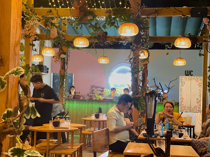 Cần sang nhà hàng mặt tiền Nam Quốc Cang P.Phạm Ngu Lao, Quận 1